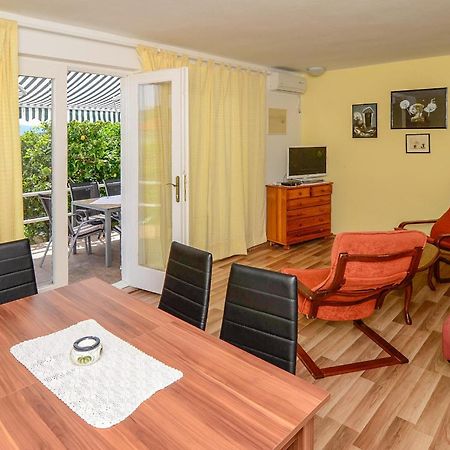 Holiday Home Lovište Екстериор снимка