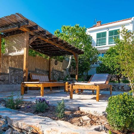 Holiday Home Lovište Екстериор снимка