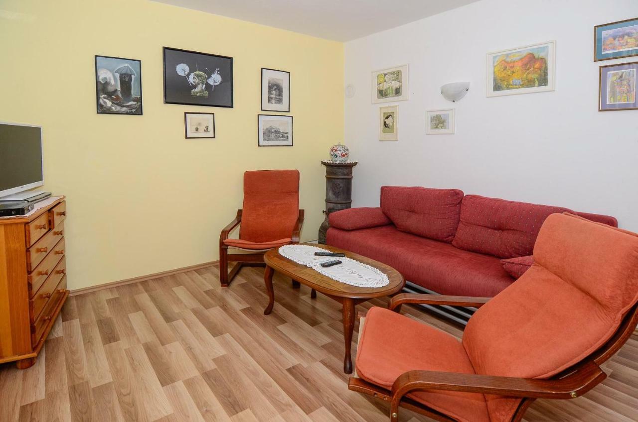 Holiday Home Lovište Екстериор снимка