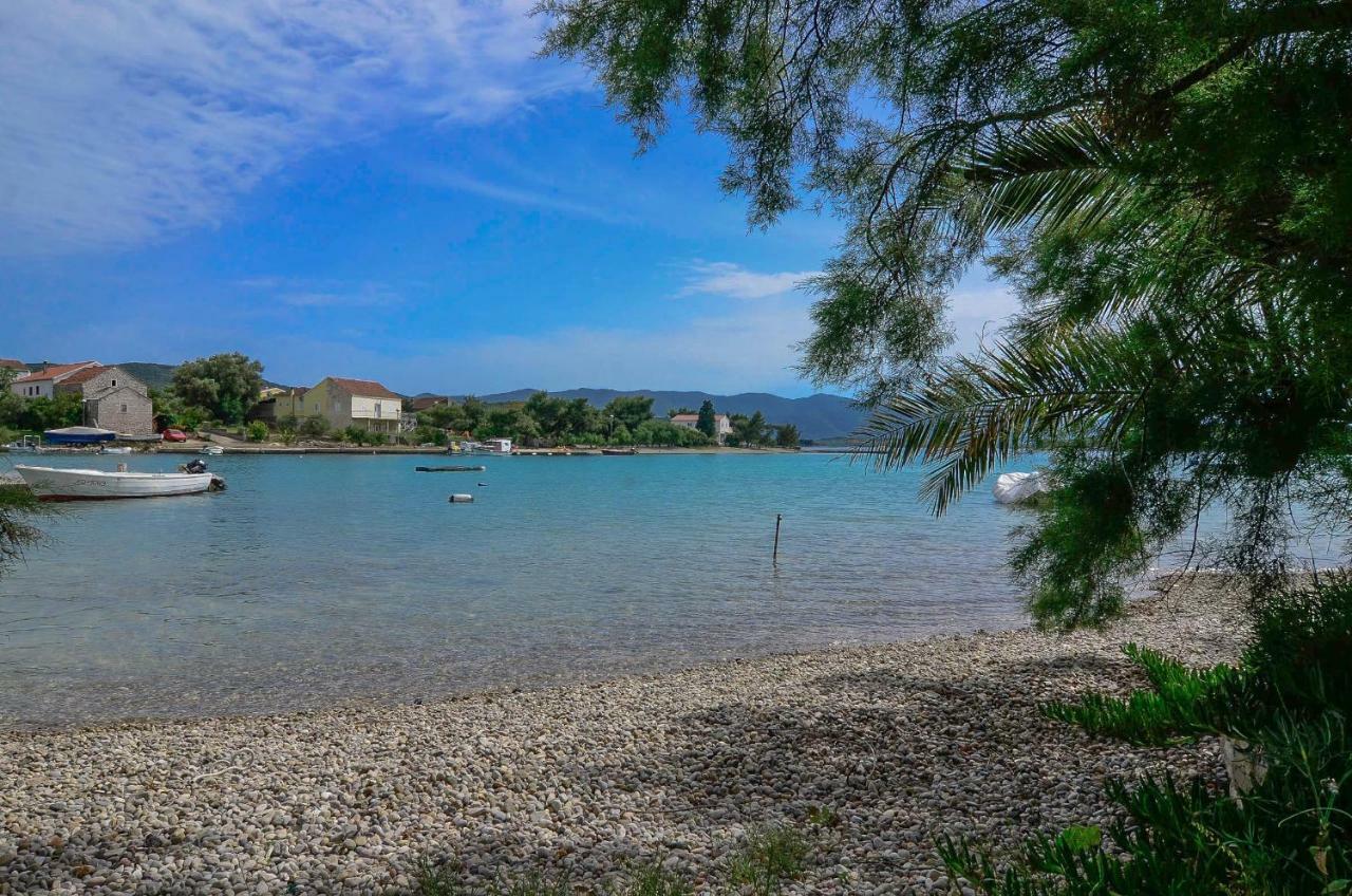 Holiday Home Lovište Екстериор снимка