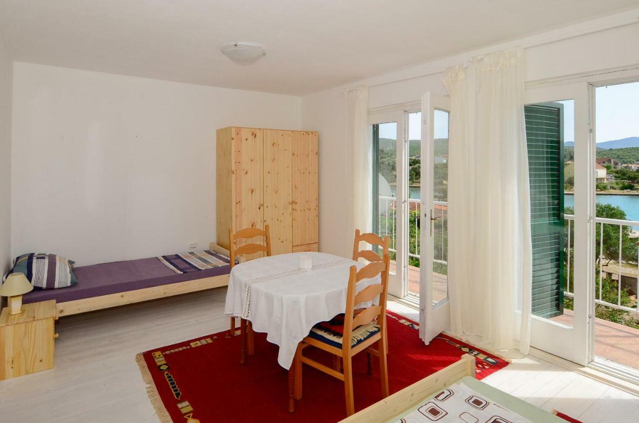 Holiday Home Lovište Екстериор снимка