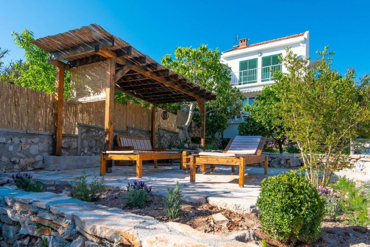 Holiday Home Lovište Екстериор снимка
