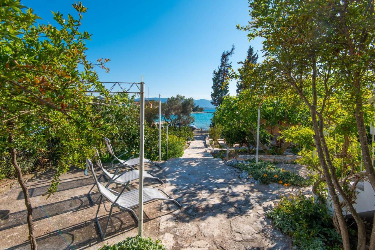 Holiday Home Lovište Екстериор снимка