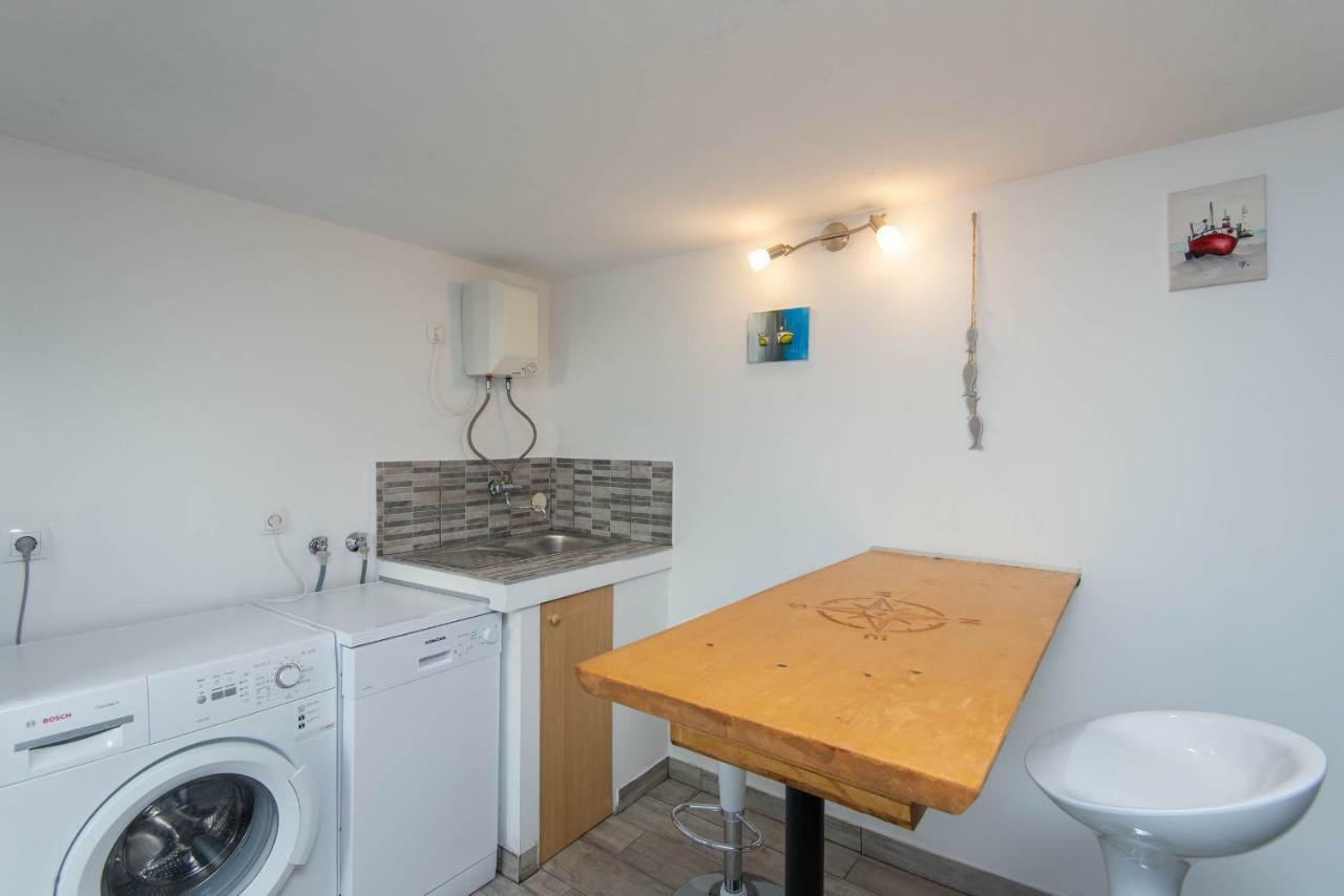 Holiday Home Lovište Екстериор снимка
