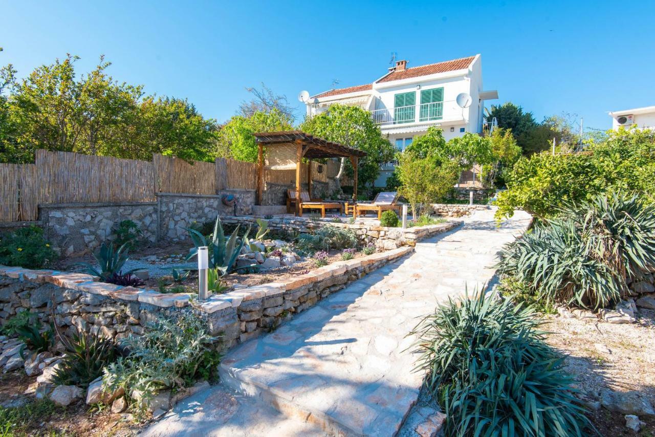 Holiday Home Lovište Екстериор снимка