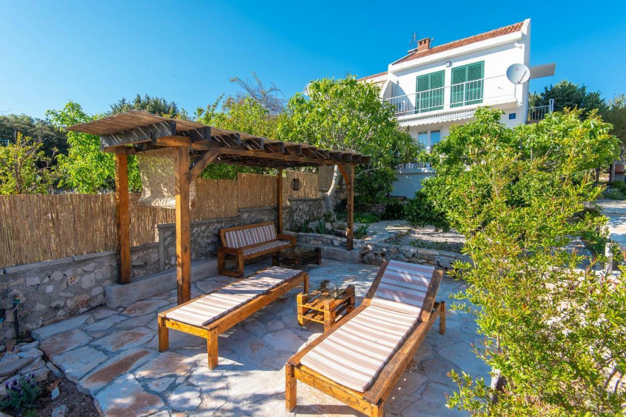 Holiday Home Lovište Екстериор снимка