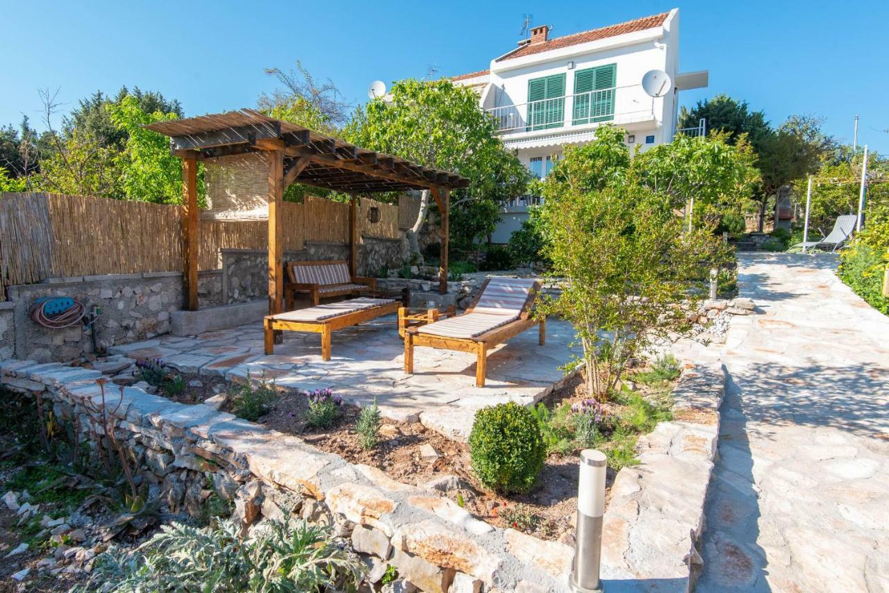 Holiday Home Lovište Екстериор снимка